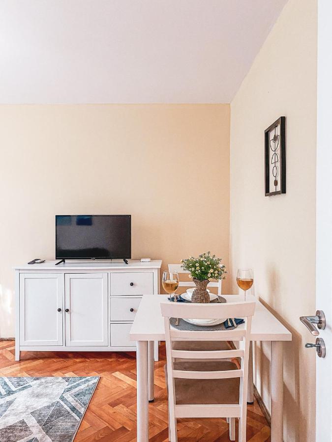 Central And Modern Apartment With Free Parking Timisoara Esterno foto