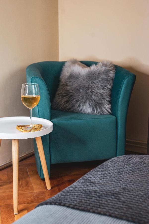 Central And Modern Apartment With Free Parking Timisoara Esterno foto